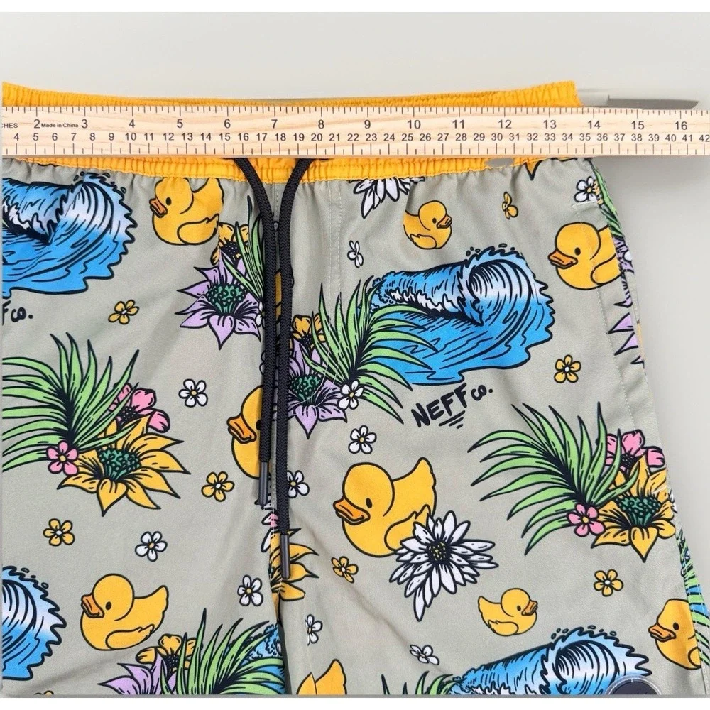 Neff Duck‎ Print Board Shorts Men M Surf Swim Trunks Tropical Vacation